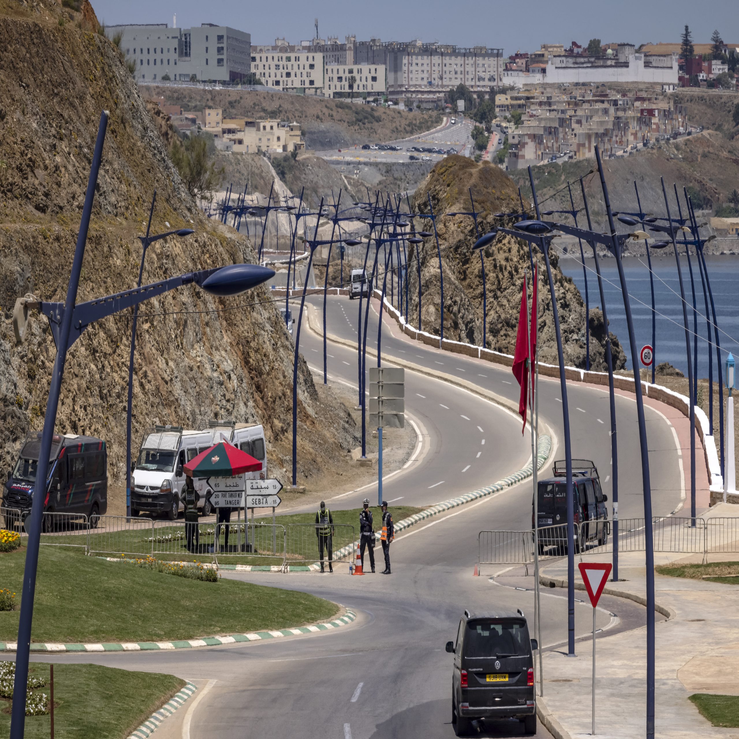 إسبانيا تشكل لجنة لدراسة علاقاتها مع المغرب بشأن سبتة ومليلية