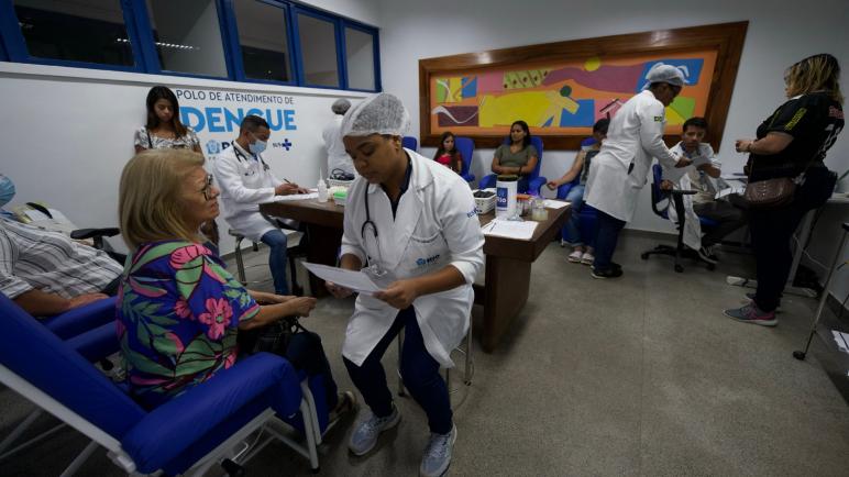 تفشي حمى الضنك في البرازيل: أكثر من 4 ملايين إصابة وأكثر من 1900 حالة وفاة