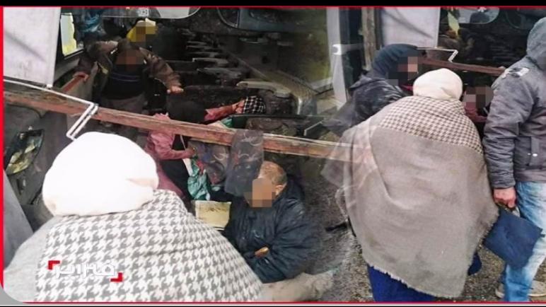 حادثة سير خطيرة بمدخل مدينة تازة في انقلاب حافلة للمسافرين مخلفة قتلى وجرحى