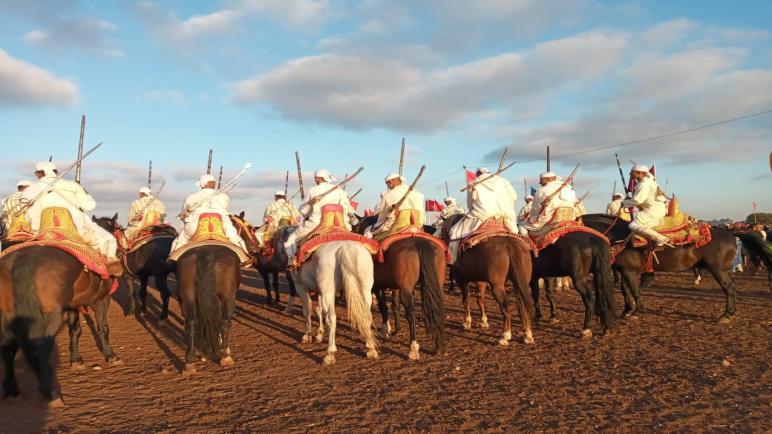 سطات.. تنظيم مهرجان الزوكش لفنون التبوريدة بالمزامزة الجنوبية   