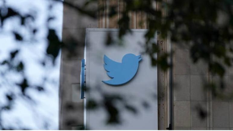 مع اقتراب الانتخابات الأمريكية.. ماسك يقيد وصول موظفين في “تويتر” لخاصية منع المعلومات المضللة