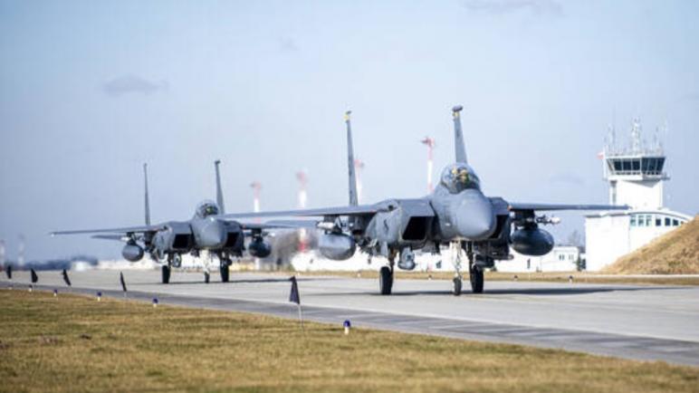 الدفاع البولندية : سنوسع القاعدة الجوية الأمريكية وسط البلاد