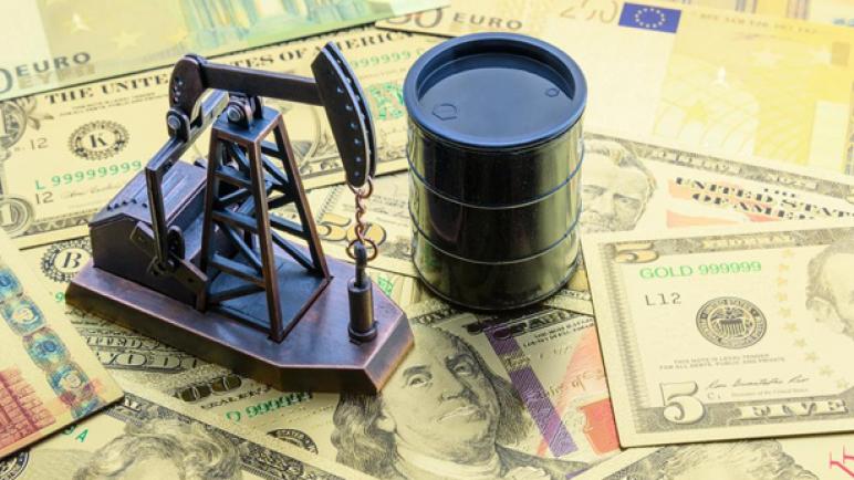 تراجع أسعار النفط اليوم بفعل زيادة الاحتياطي الأمريكي